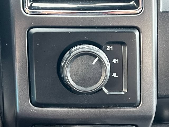 Used 2019 Ford F150 XLT w/ Equipment Group 302A Luxury AWD/4WD image 29