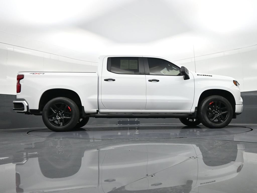 Used 2023 Chevrolet Silverado 1500 RST w/ Redline Edition AWD/4WD image 29