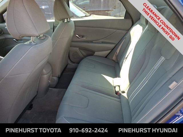Used 2024 Hyundai Elantra SEL image 9