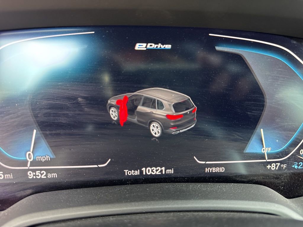 Used 2023 BMW X5 xDrive45e w/ Parking Assistance Package AWD/4WD image 13