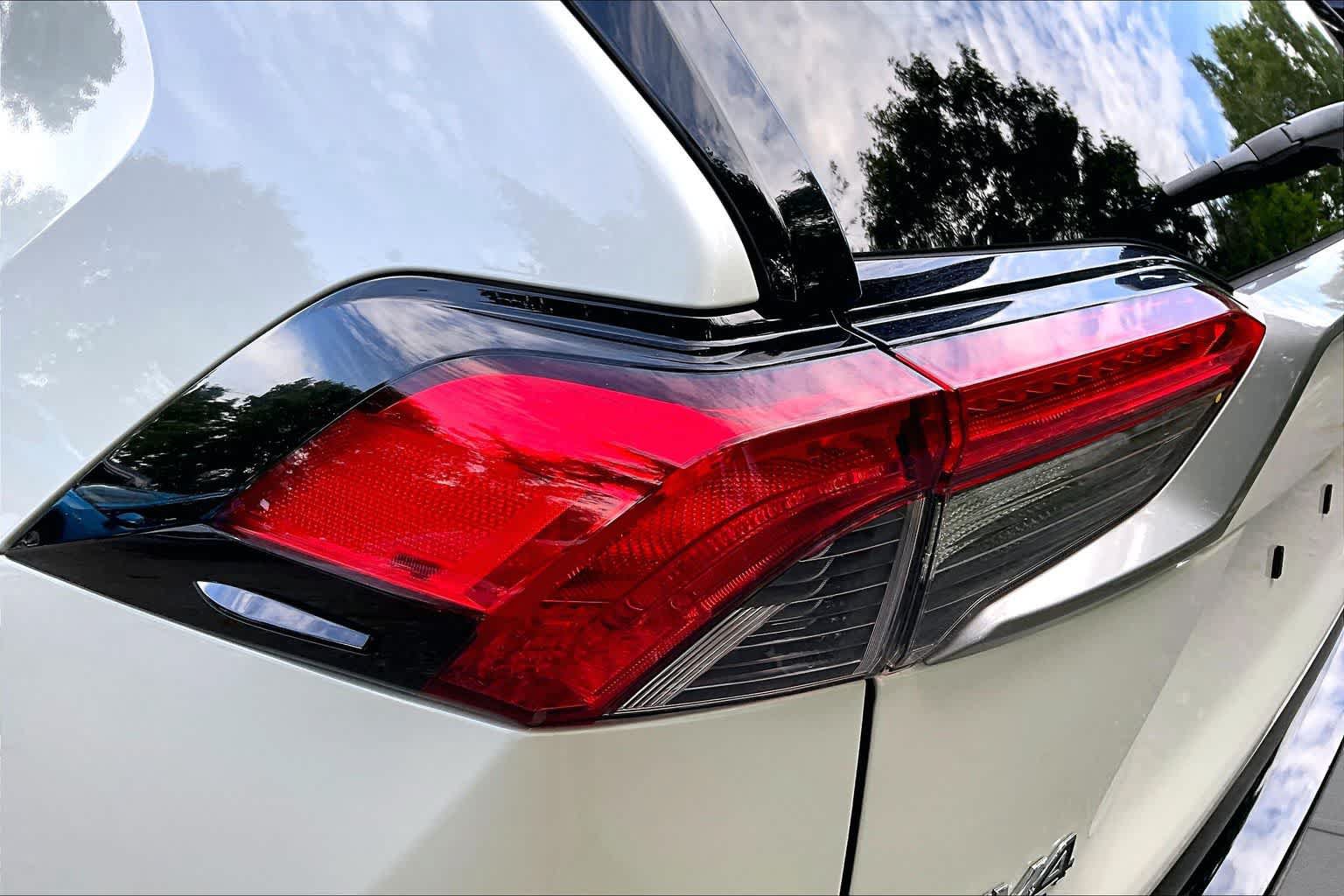 Certified 2022 Toyota RAV4 XSE AWD/4WD image 27