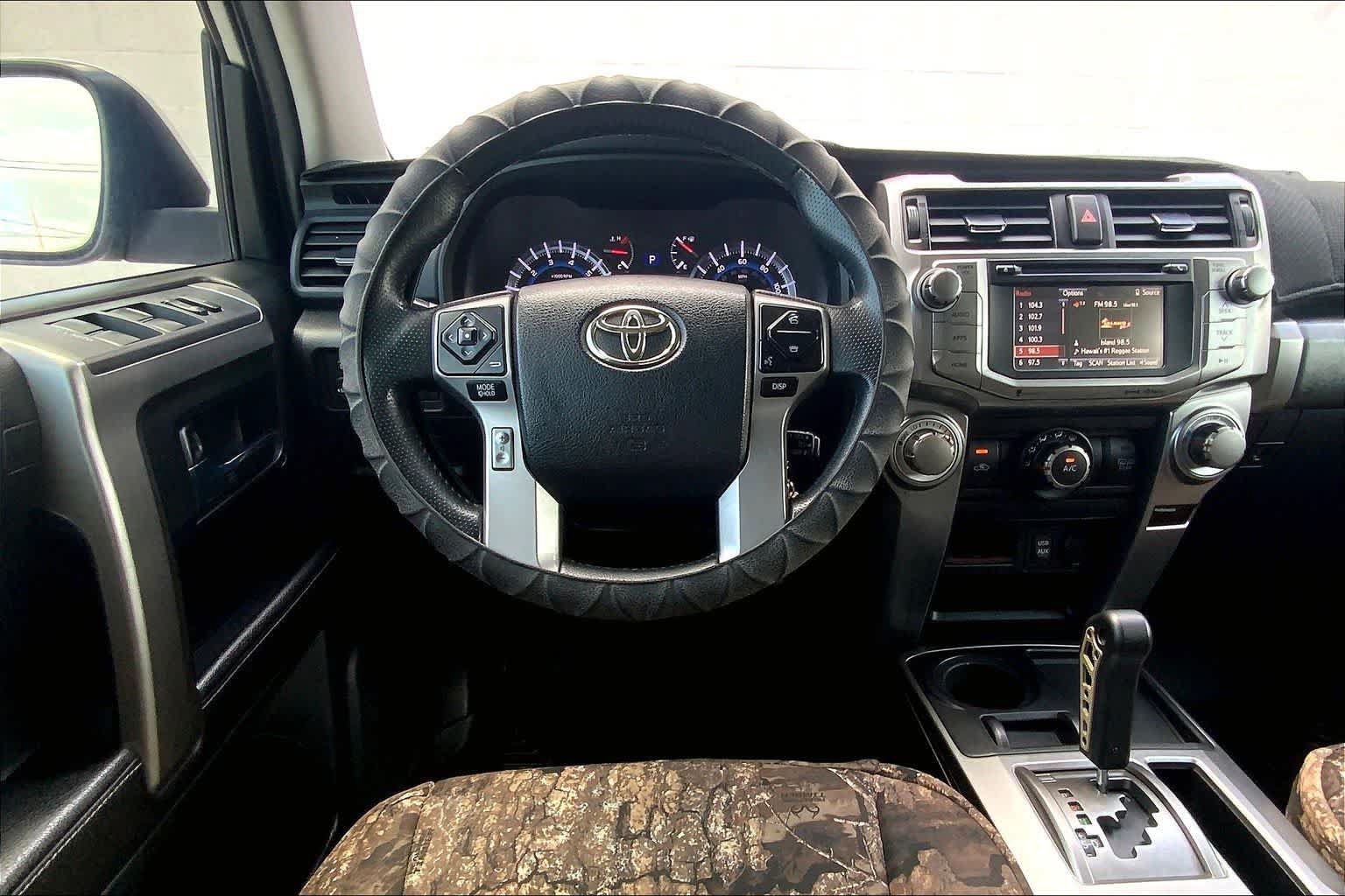 Used 2016 Toyota 4Runner SR5 RWD image 14