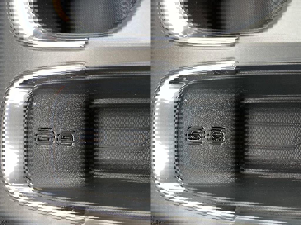 New 2026 Chevrolet Equinox EV LT image 12