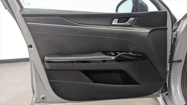 Used 2022 Kia K5 GT FWD image 13