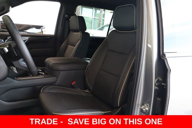 Used 2026 GMC Yukon XL Elevation image 17