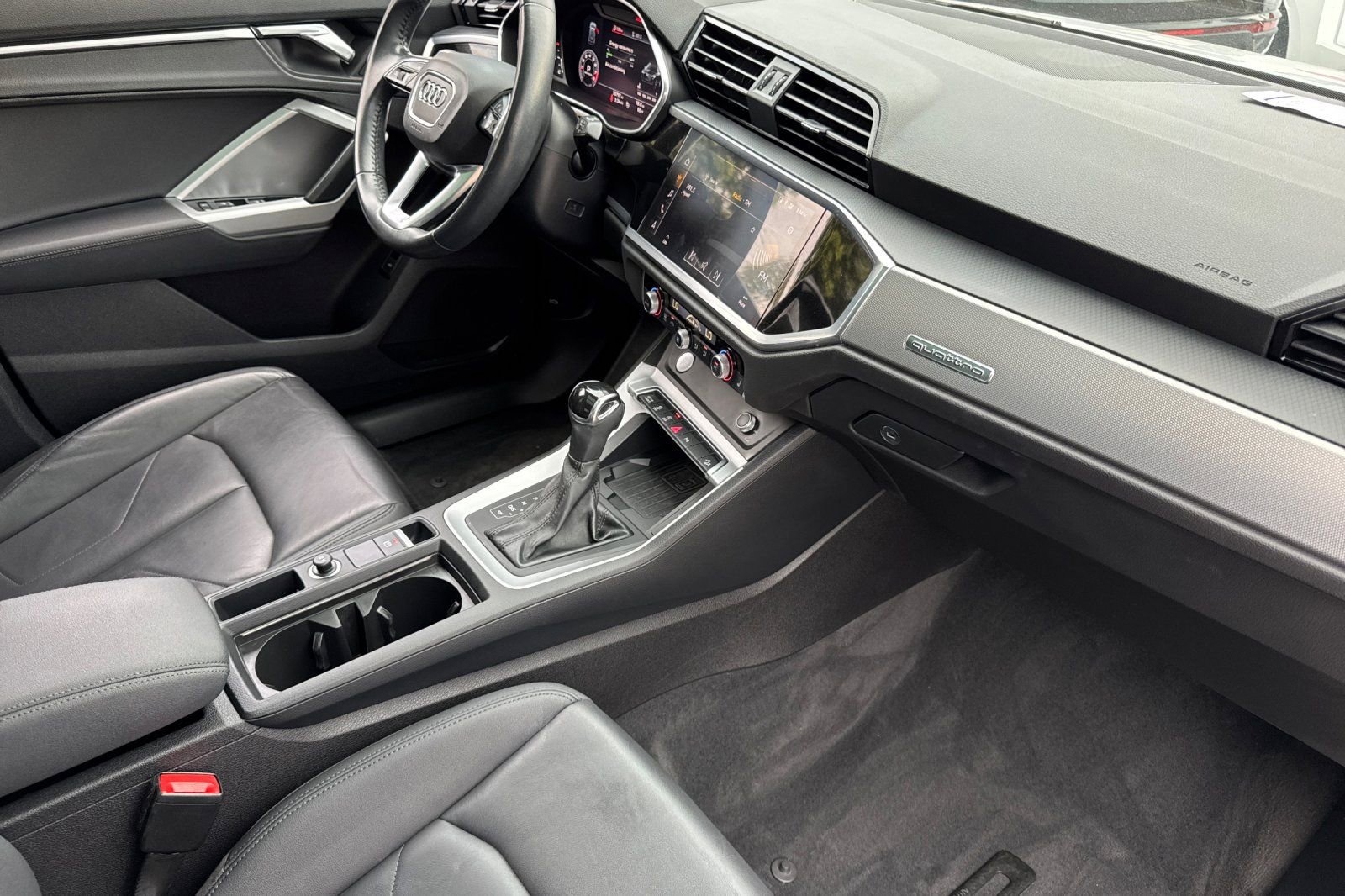 Used 2020 Audi Q3 2.0T Premium Plus w/ Premium Plus Package image 15