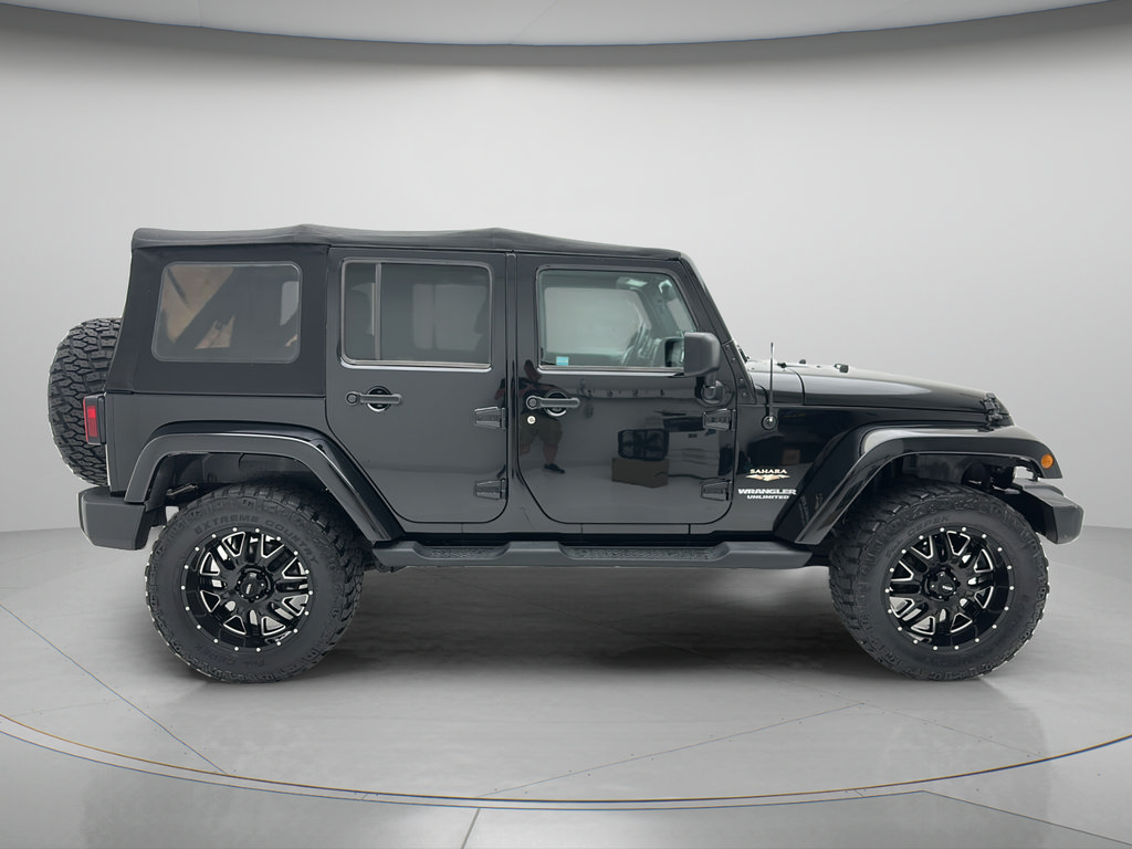 Used 2013 Jeep Wrangler Unlimited Sahara AWD/4WD image 6