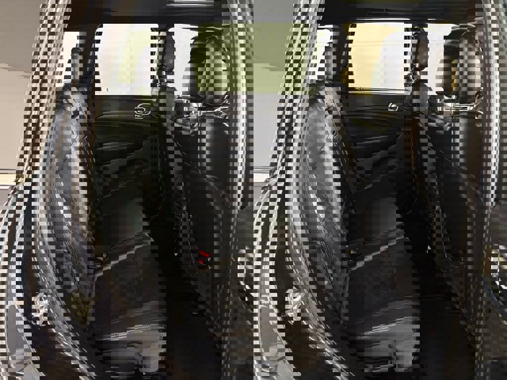 Used 2015 Jeep Grand Cherokee Altitude image 37