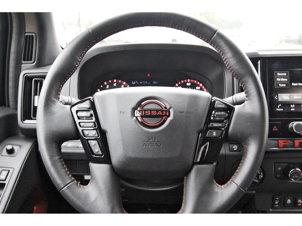 Used 2025 Nissan Frontier PRO-4X w/ Pro Convenience Package AWD/4WD image 13