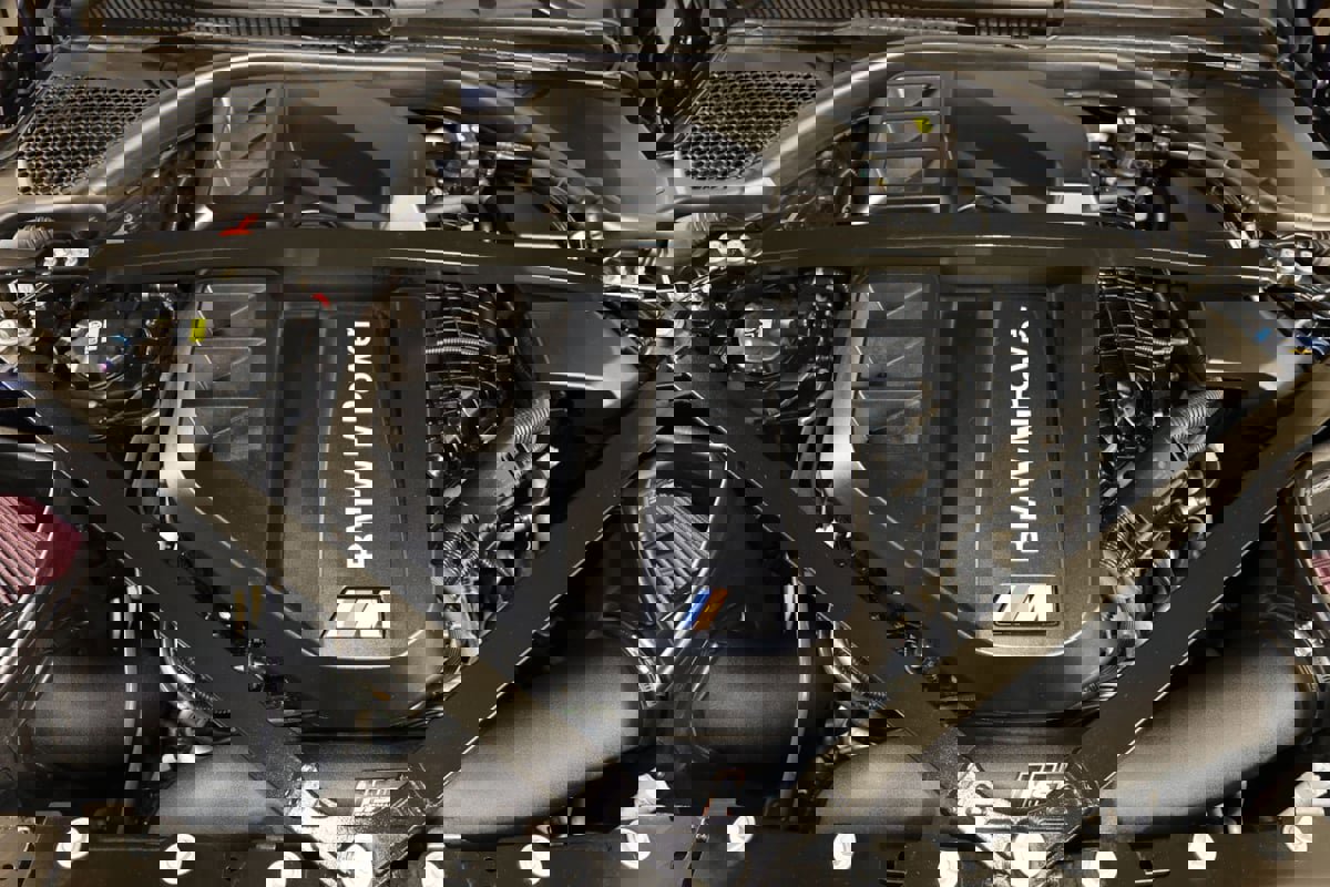 Used 2021 BMW M4 Competition w/ Executive Package RWD image 36