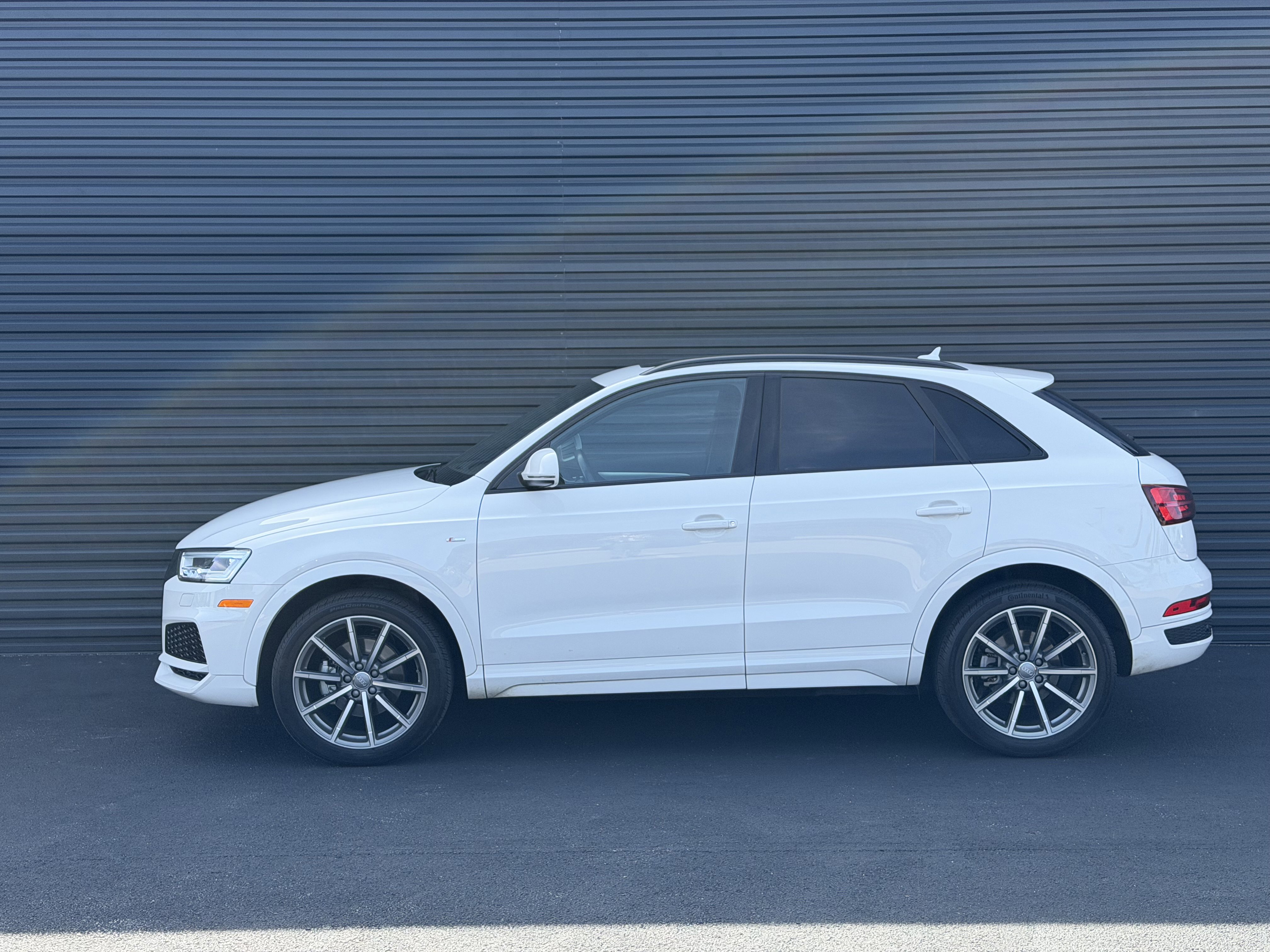 Used 2018 Audi Q3 2.0T Premium Plus AWD/4WD image 2