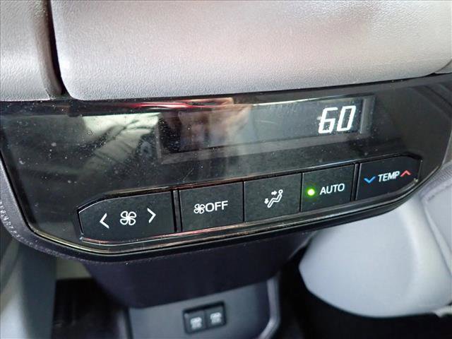 Used 2021 Toyota Highlander XLE image 11