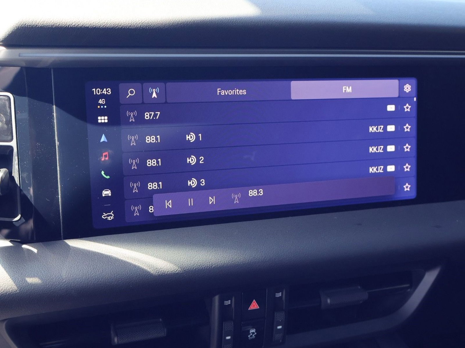 New 2026 Porsche Macan Electric RWD image 16