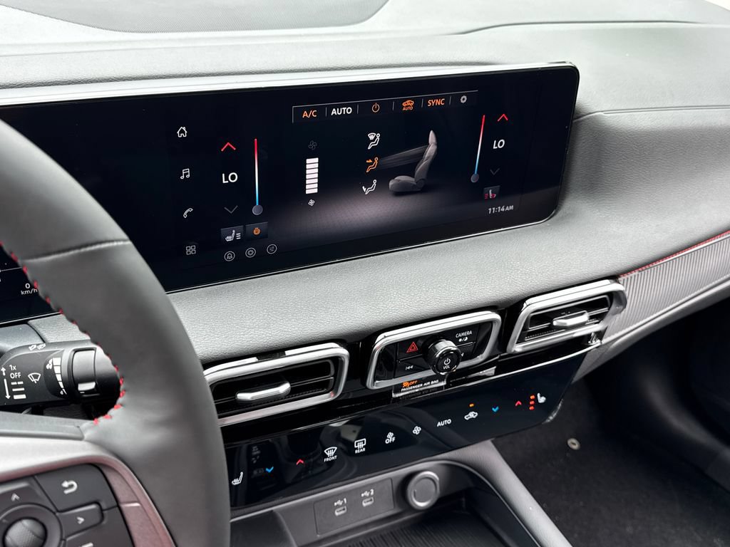 New 2026 Nissan Sentra SR w/ SR Premium Package FWD image 15