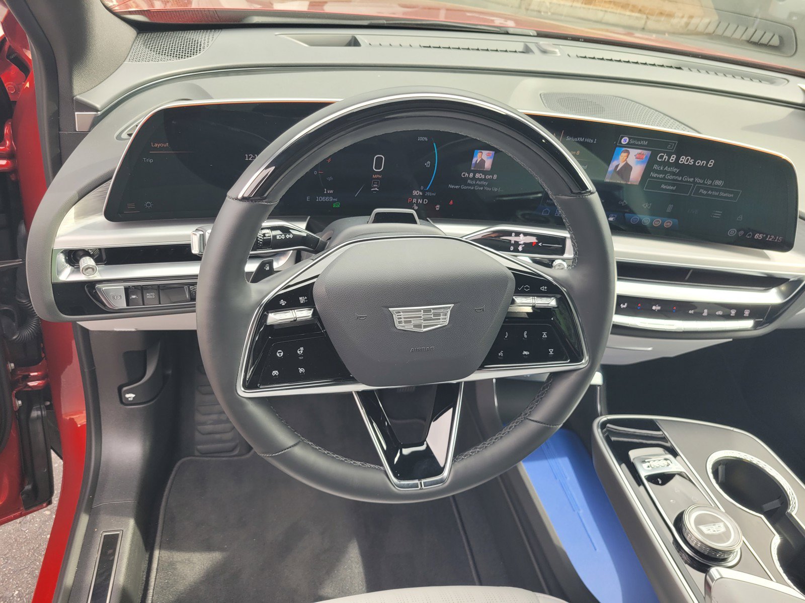 Certified 2025 Cadillac Lyriq Luxury AWD/4WD image 27
