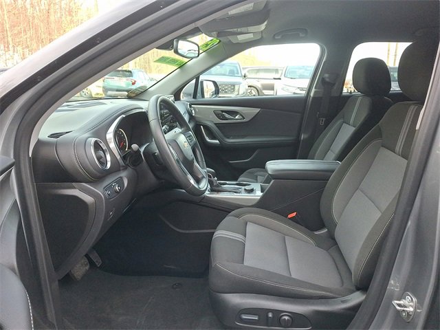 Used 2025 Chevrolet Blazer LT w/ Convenience Package image 13