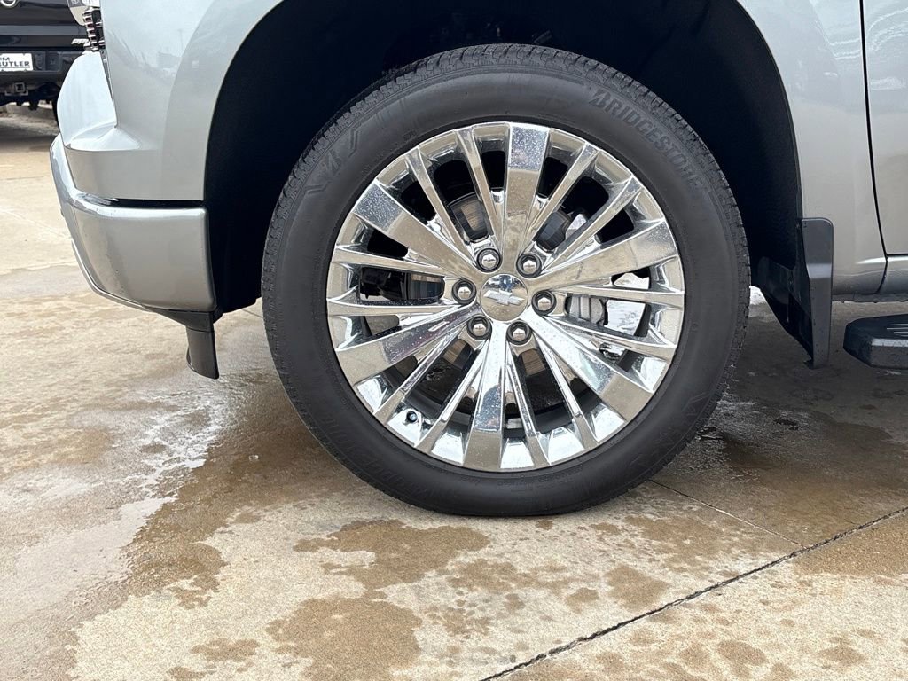 Used 2023 Chevrolet Silverado 1500 High Country w/ High Country Premium Package image 32