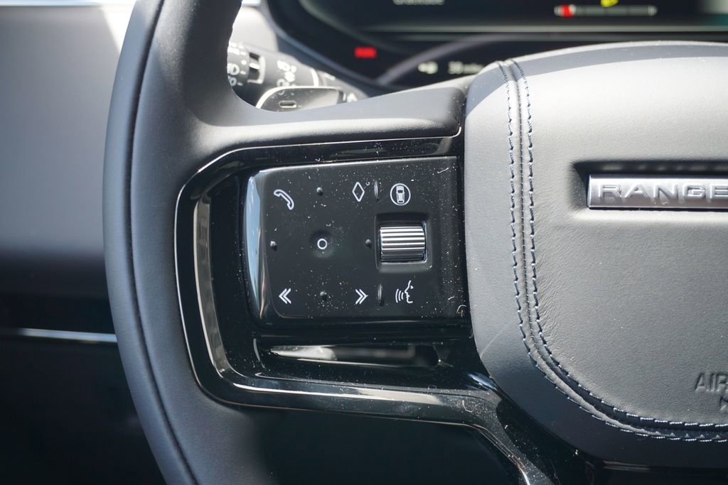 New 2025 Land Rover Range Rover Sport Dynamic SE image 12