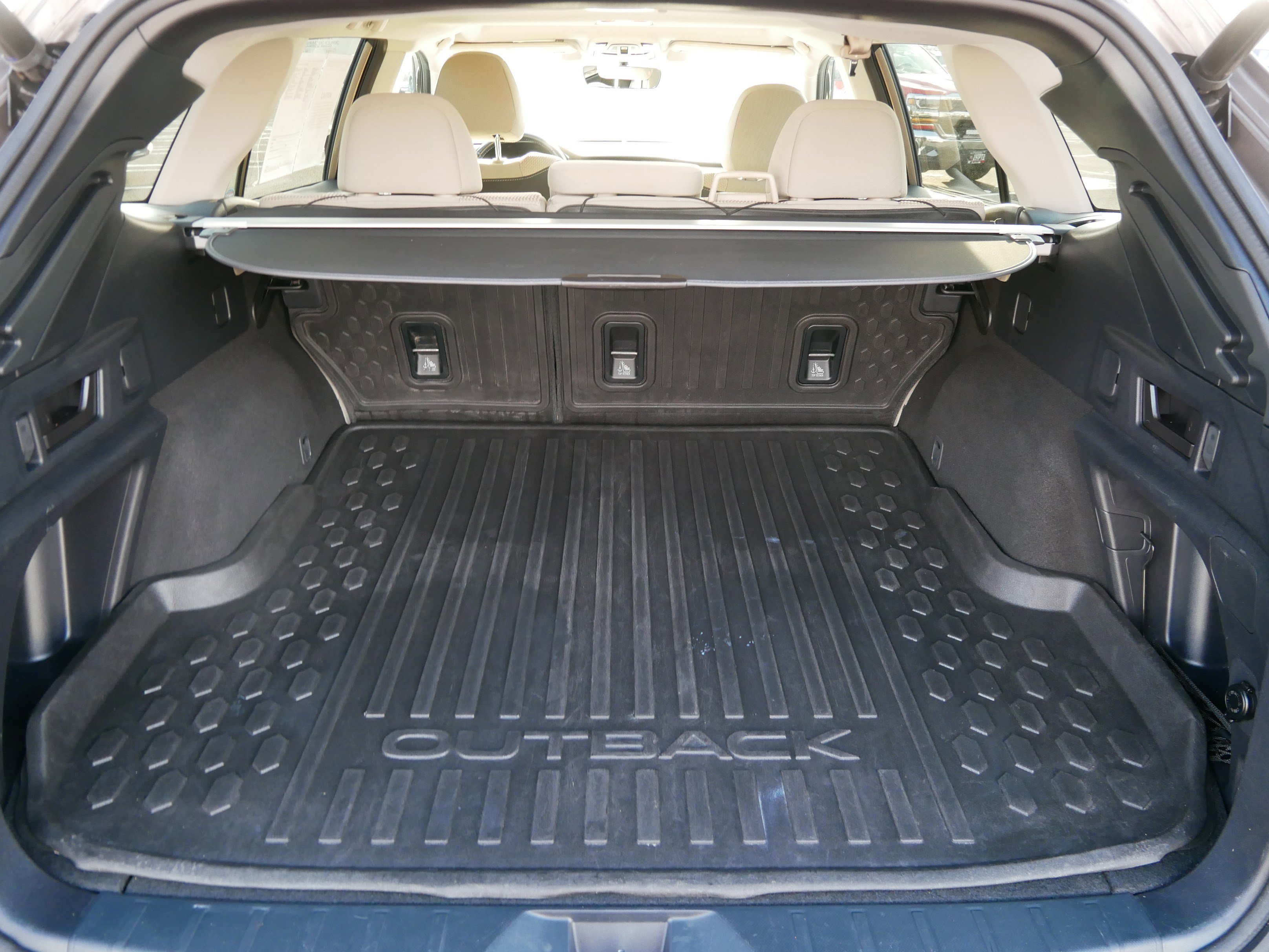 Used 2021 Subaru Outback Premium image 18