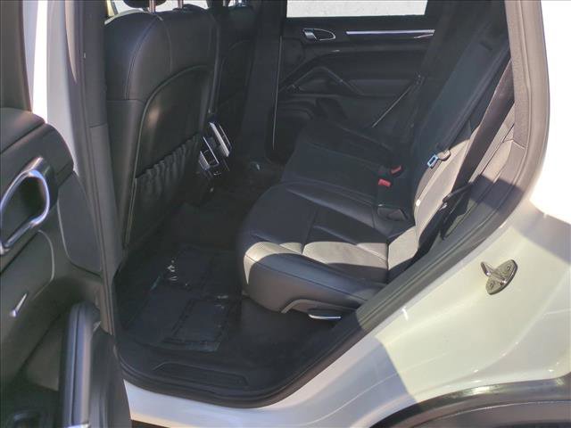 Used 2011 Porsche Cayenne AWD/4WD image 17