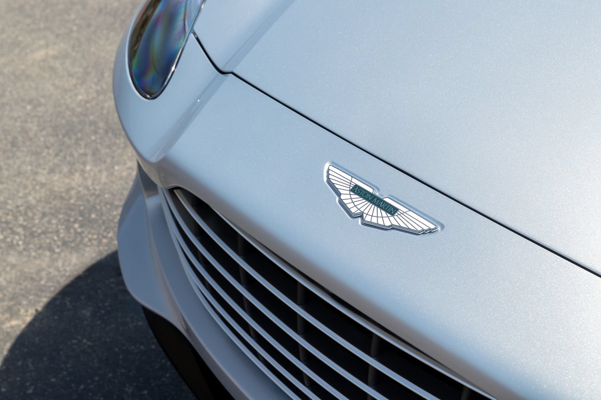 Used 2021 Aston Martin DBX AWD/4WD image 19