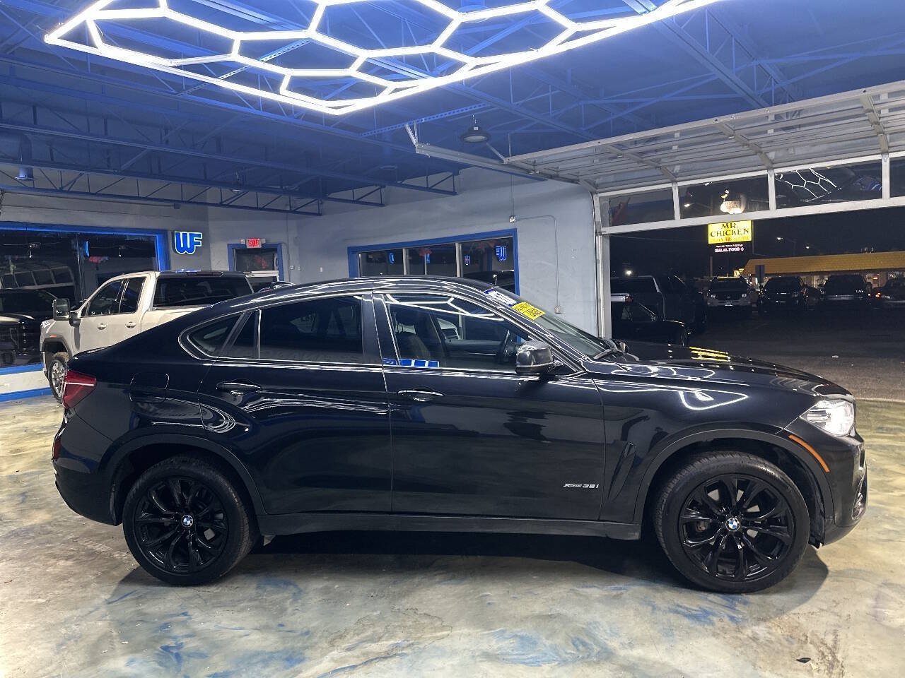 Used 2017 BMW X6 xDrive35i AWD/4WD image 9