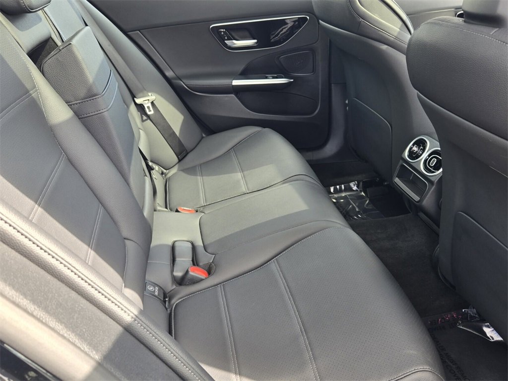 Used 2025 Mercedes-Benz C 300 image 15