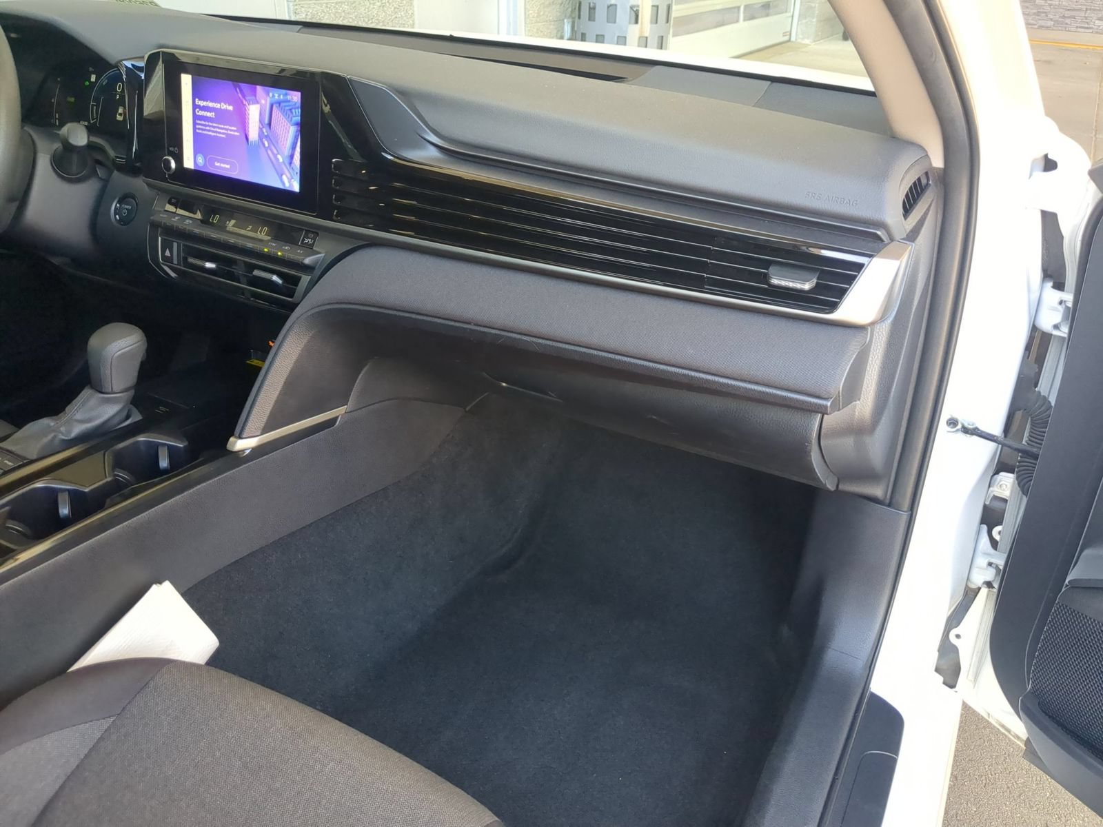 Used 2025 Toyota Camry LE FWD image 28