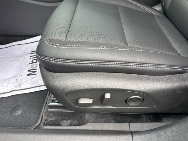 New 2025 Chevrolet Blazer EV LT image 23