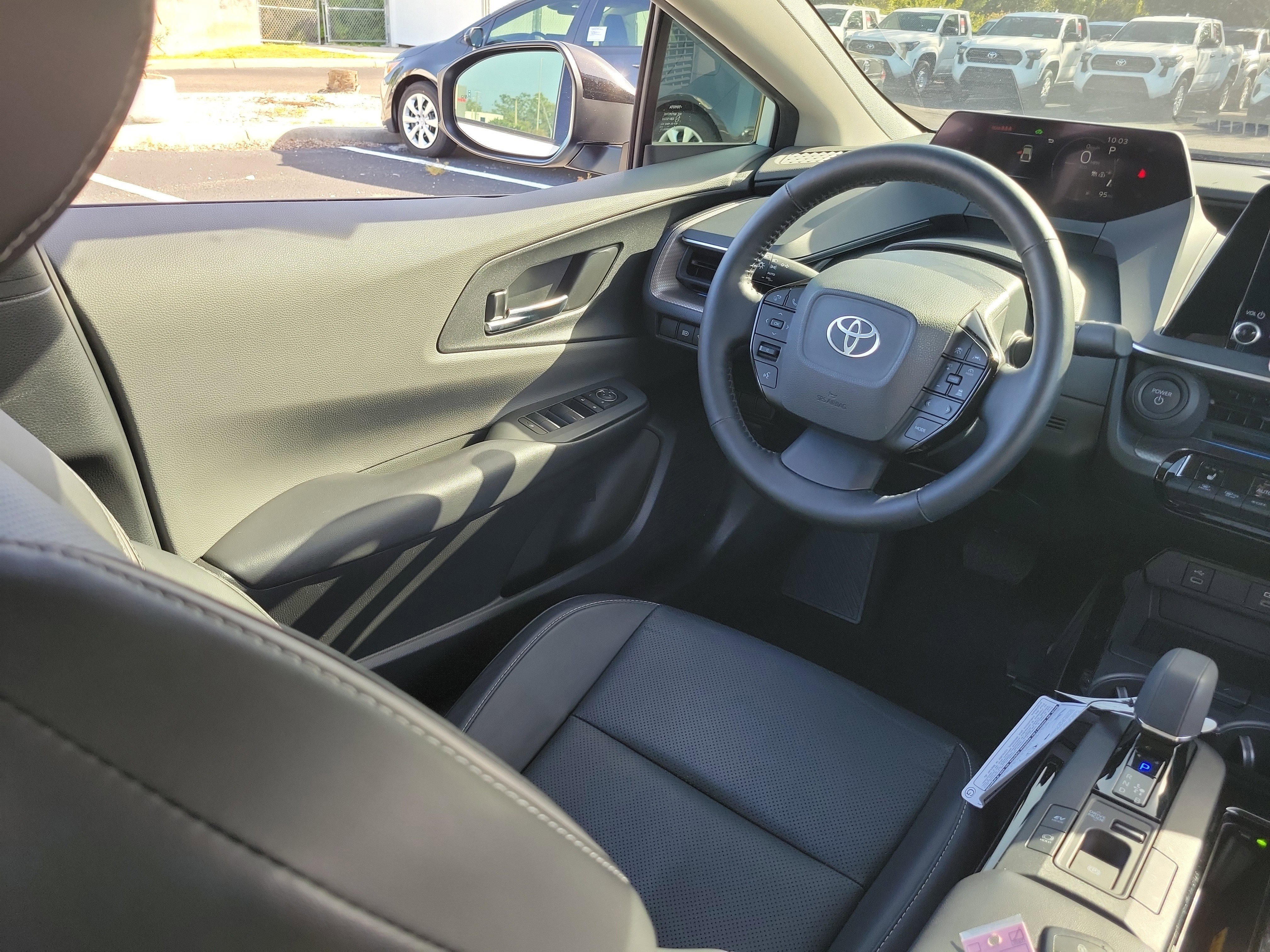 Used 2025 Toyota Prius XLE image 16