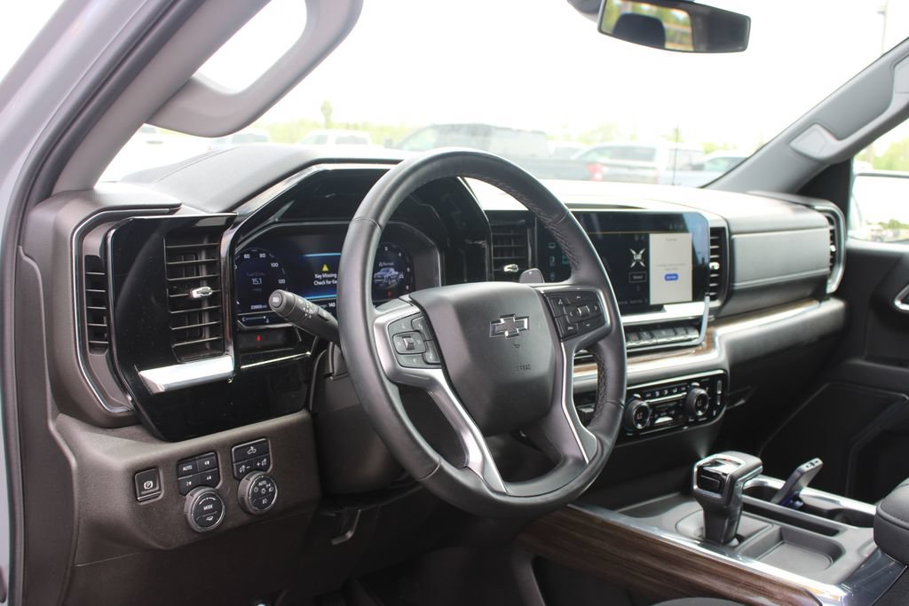 Used 2024 Chevrolet Silverado 1500 RST w/ Protection Package AWD/4WD image 26