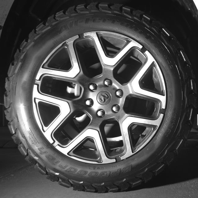 Used 2025 RAM 1500 Laramie AWD/4WD image 19