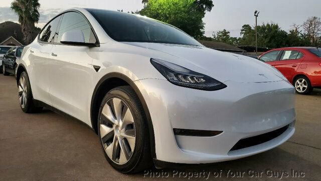 Used 2021 Tesla Model Y Long Range image 9