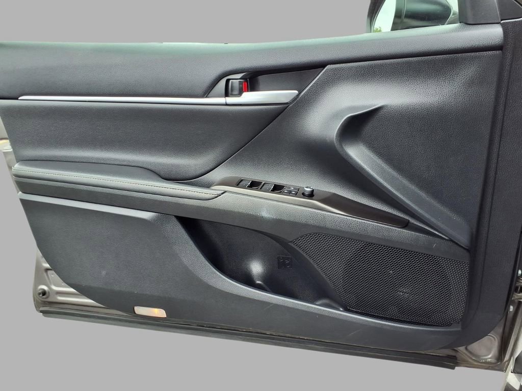 Used 2024 Toyota Camry XSE FWD image 20