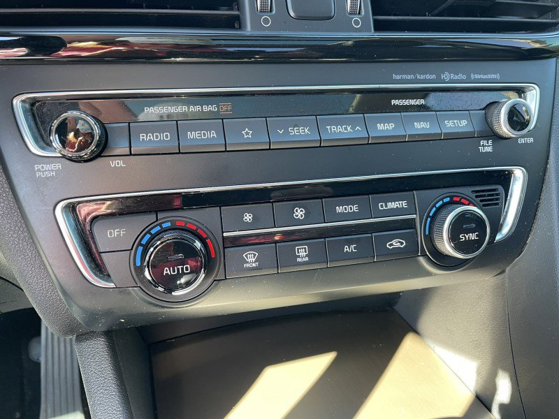 Used 2019 Kia Optima SX image 18