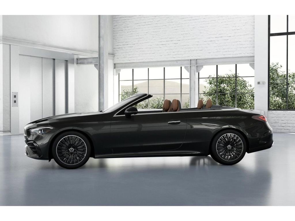 Used 2025 Mercedes-Benz CLE 450 4MATIC Cabriolet image 35