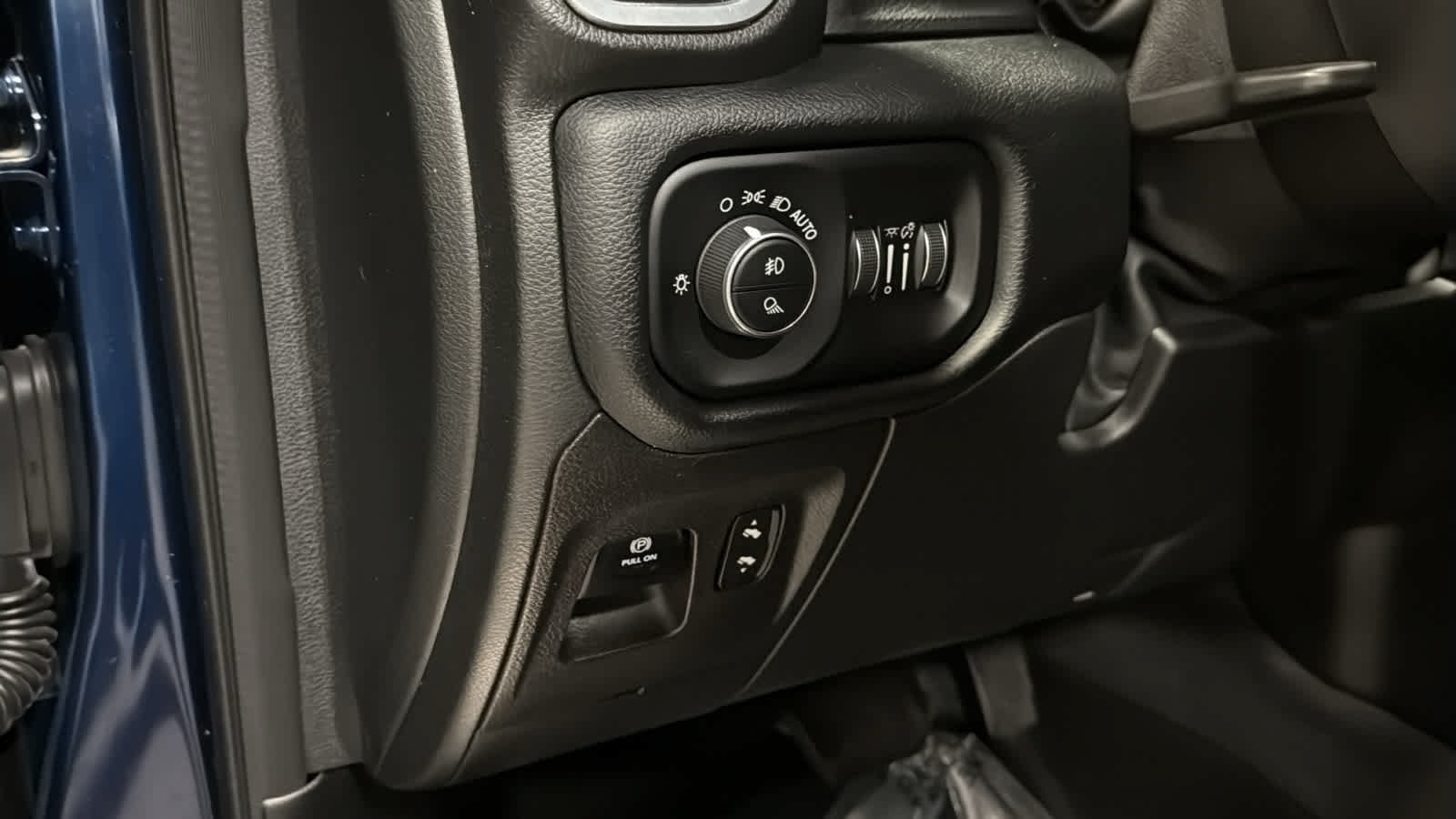 Used 2021 RAM 1500 Laramie AWD/4WD image 22