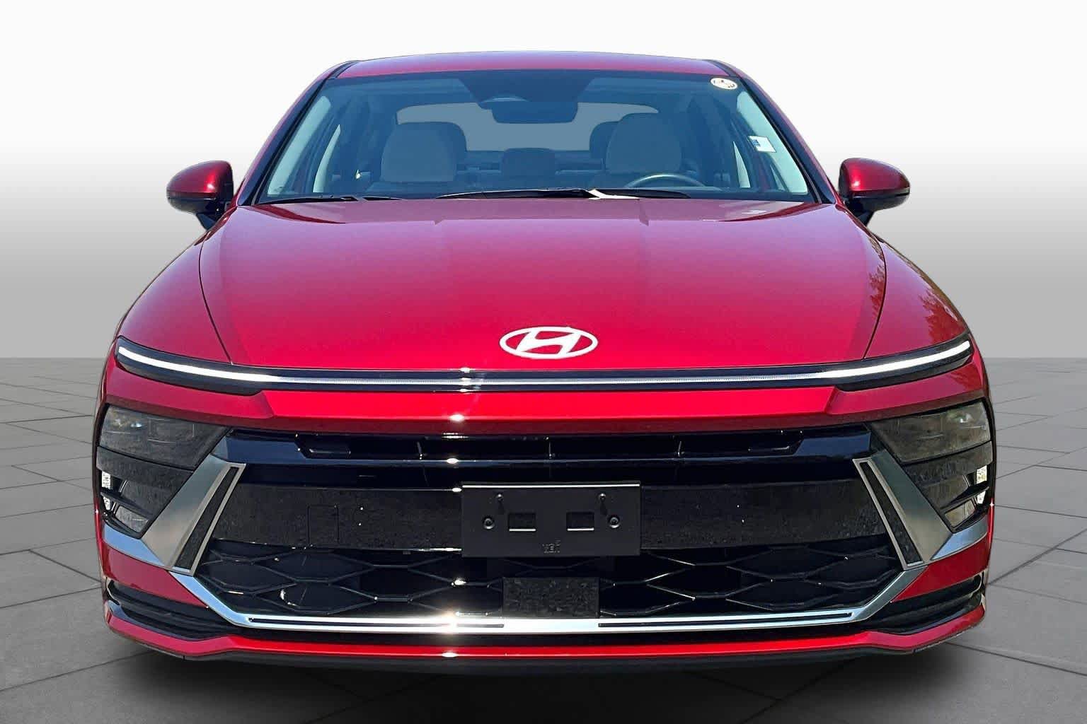 Used 2025 Hyundai Sonata SEL FWD image 4