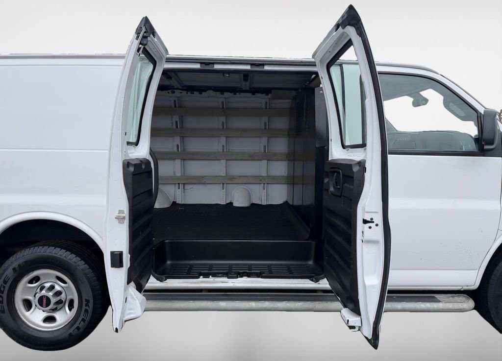 Used 2021 GMC Savana 2500 w/ Driver Convenience Package image 13