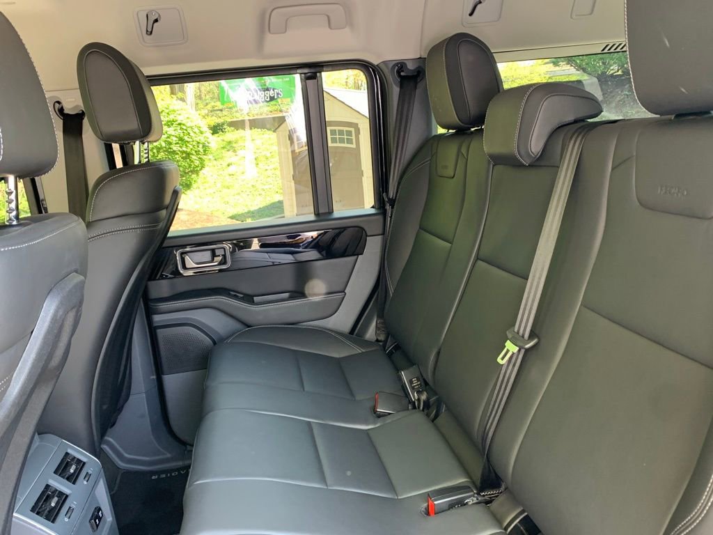 Used 2024 INEOS Grenadier Fieldmaster Edition AWD/4WD image 13