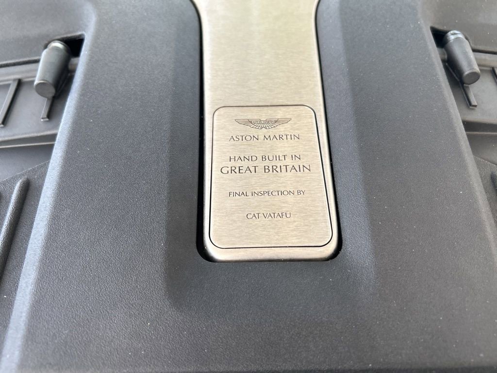 Used 2021 Aston Martin DBX image 13