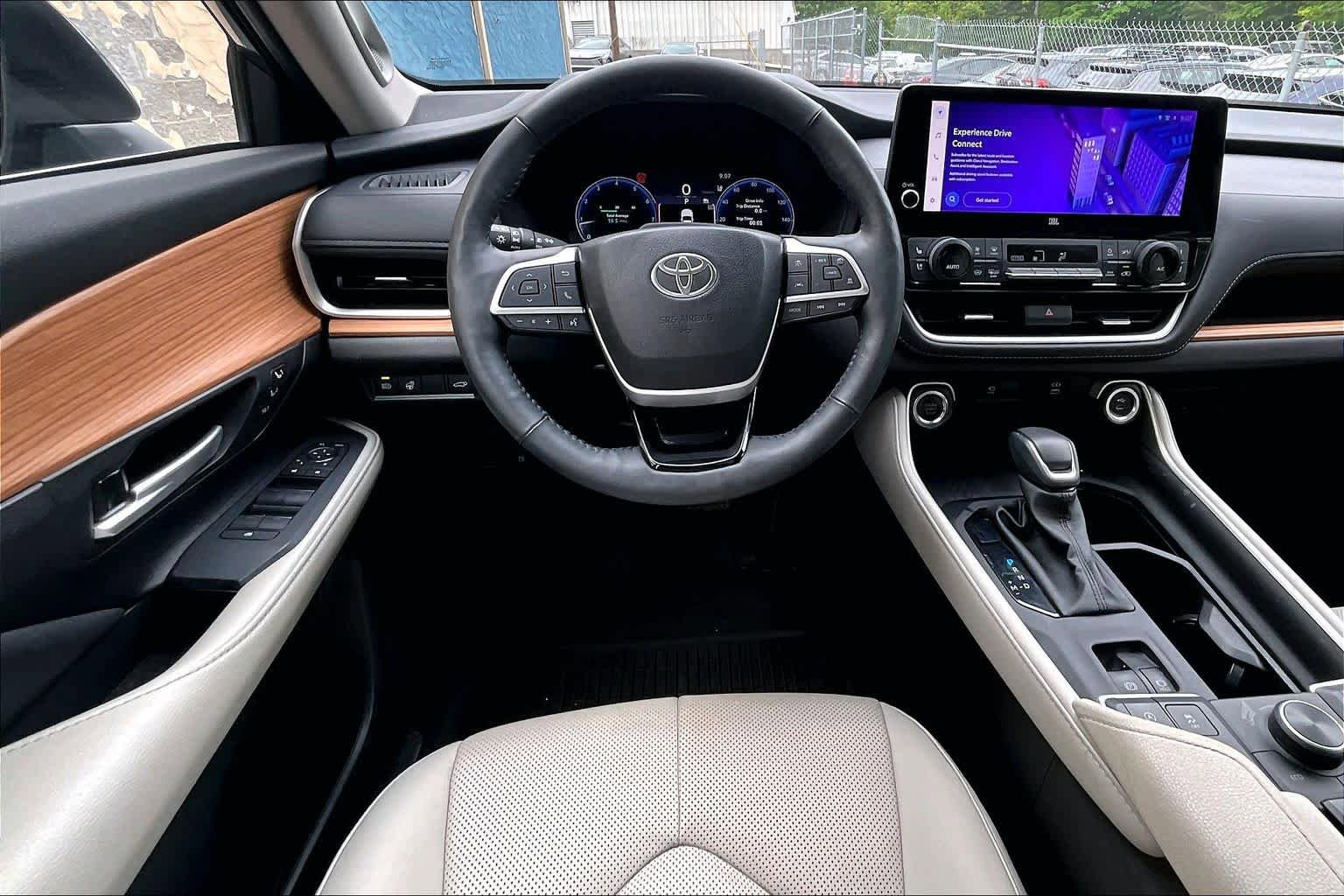Certified 2025 Toyota Grand Highlander AWD image 6