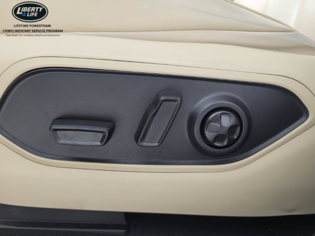Used 2024 Jeep Grand Cherokee Limited AWD/4WD image 14