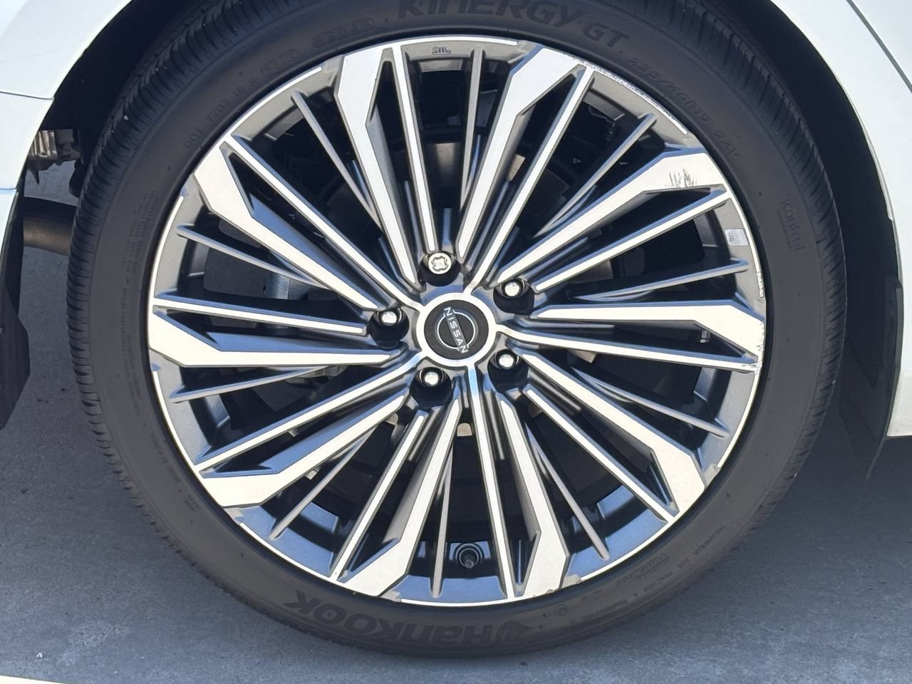 Used 2024 Nissan Altima 2.5 SL FWD image 7
