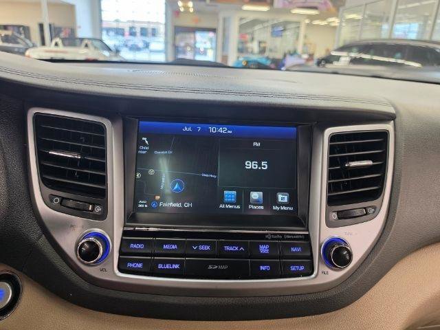 Used 2016 Hyundai Tucson Limited w/ Option Group 03 AWD/4WD image 17