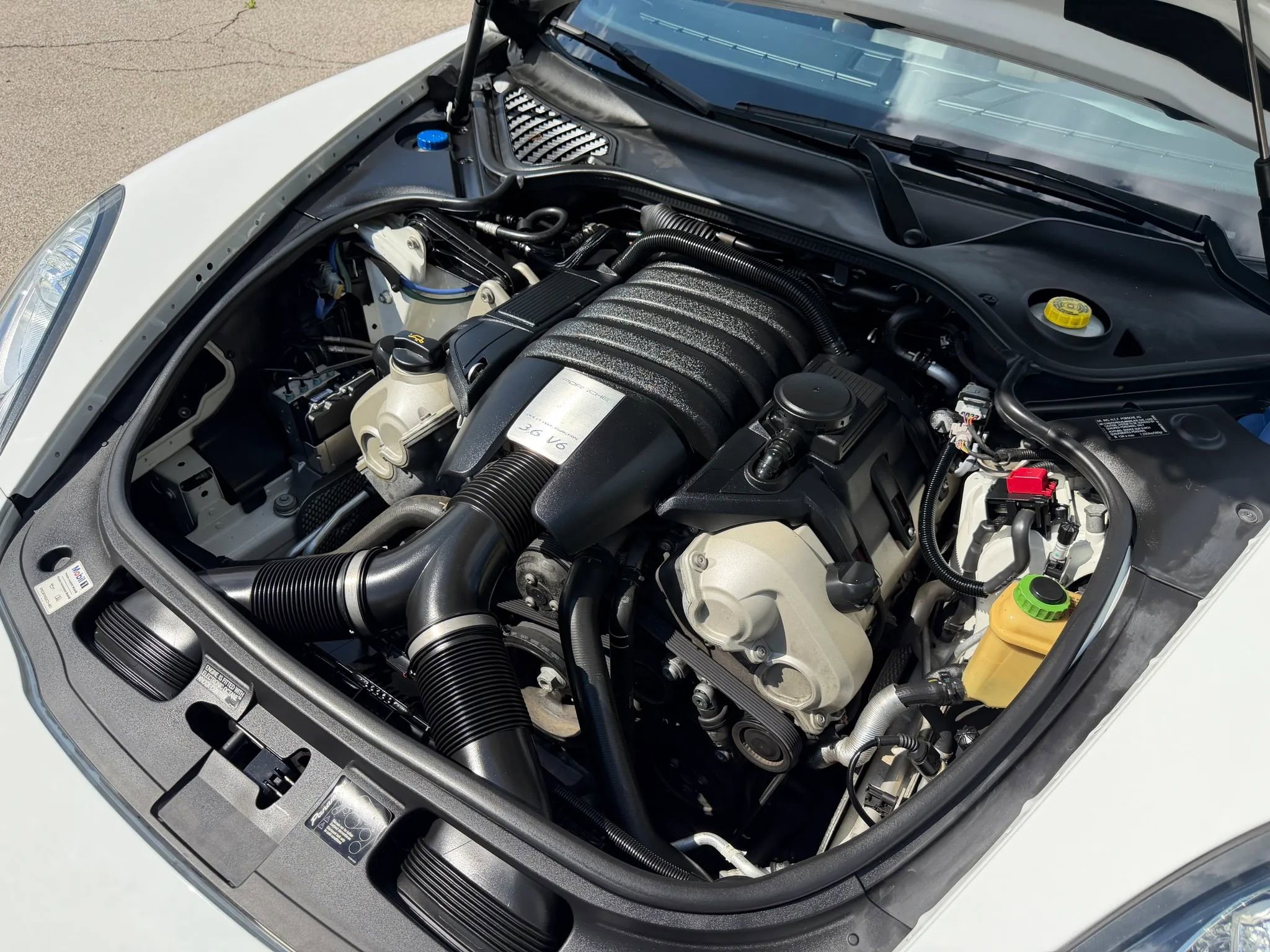 Used 2015 Porsche Panamera w/ Premium Package RWD image 40