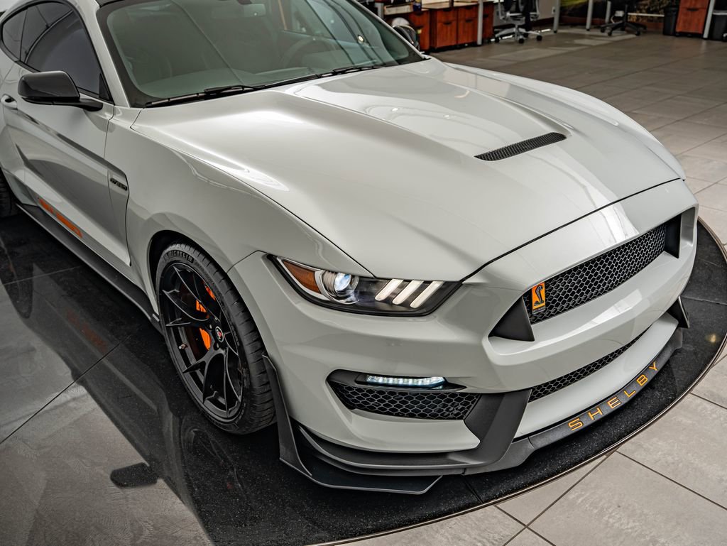 Used 2017 Ford Mustang Shelby GT350 w/ Electronics Package RWD image 17