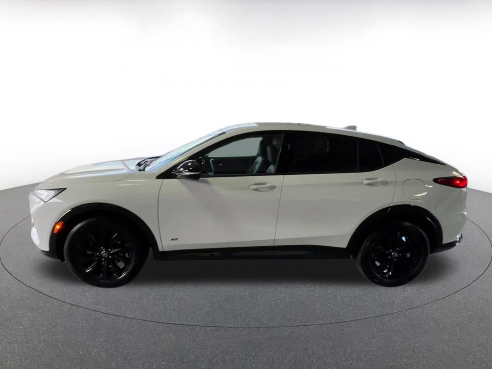 Used 2025 Buick Envista Sport Touring image 7