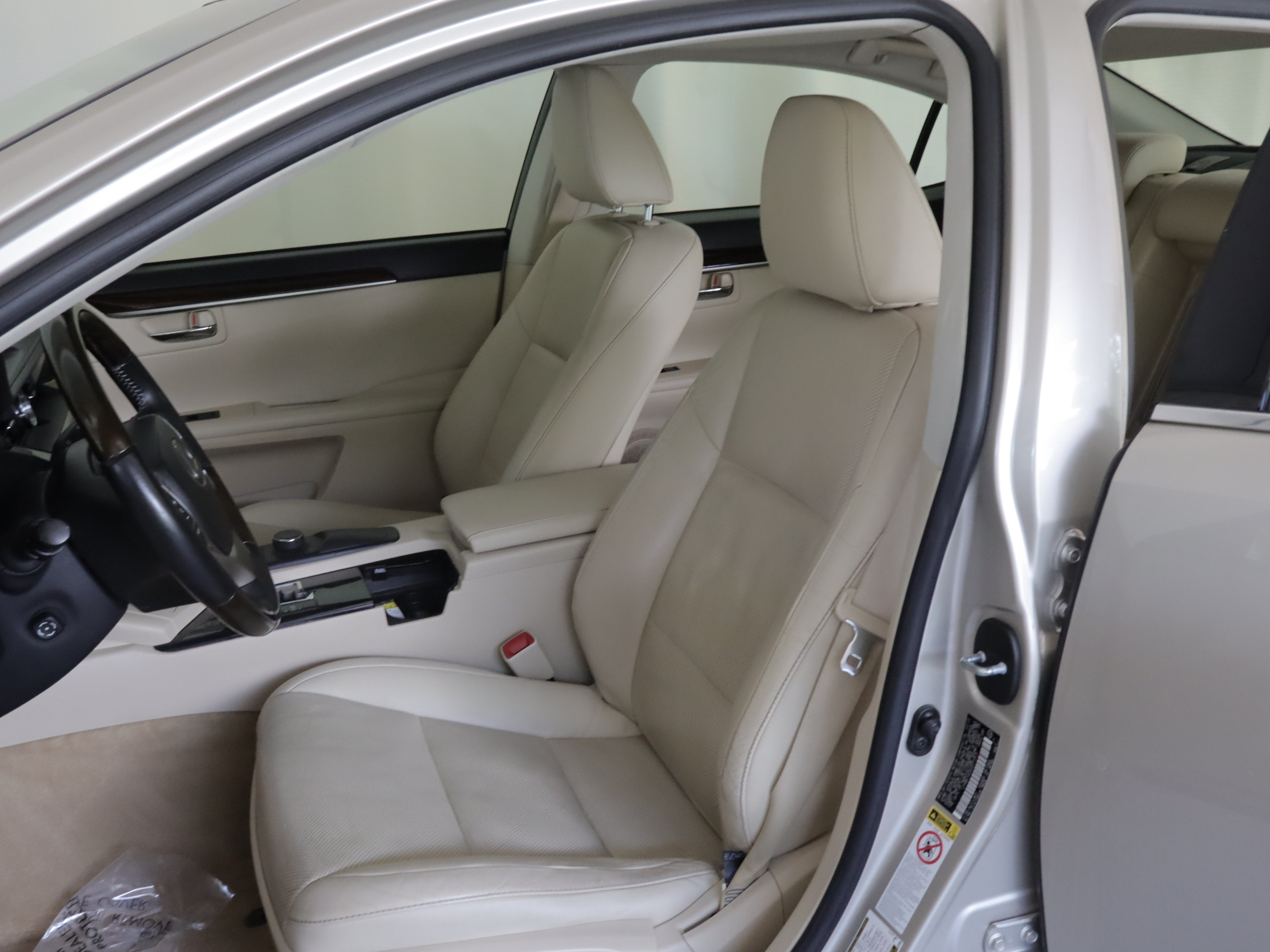 Used 2013 Lexus ES 350 w/ Luxury Pkg FWD image 8