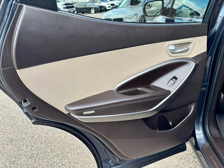 Used 2017 Hyundai Santa Fe Sport image 19